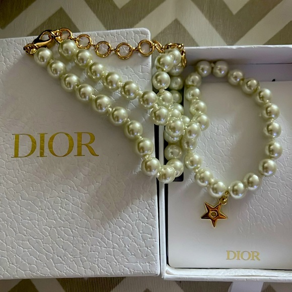 Dior Pearl Necklace - Picture 5 of 5